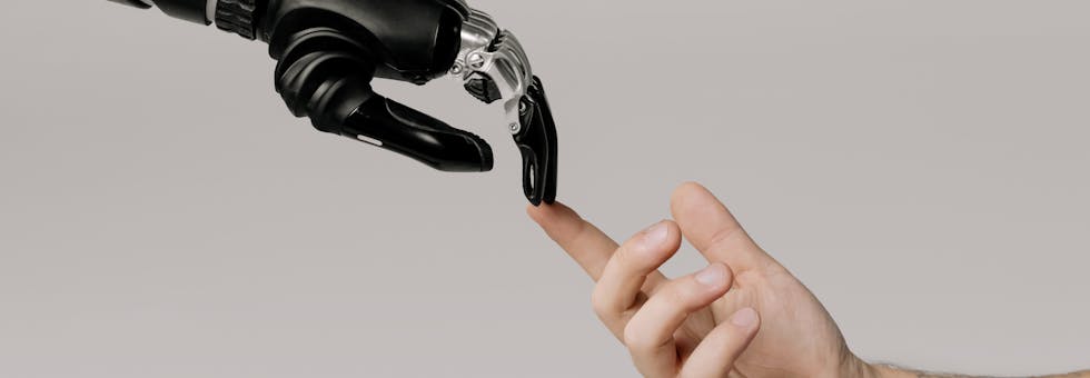 Prompt engineering workflow for AI-driven incident response teams