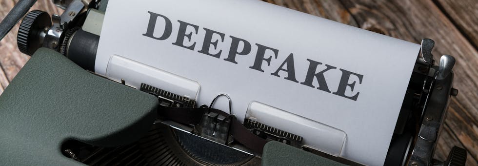 AI-based deepfake detection analyzing manipulated video and voice content