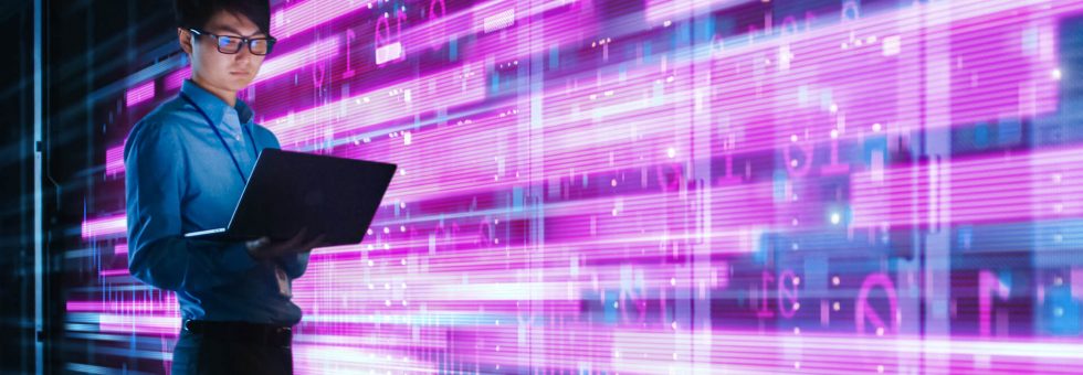 Diagram illustrating the decorator pattern in microservices architecture