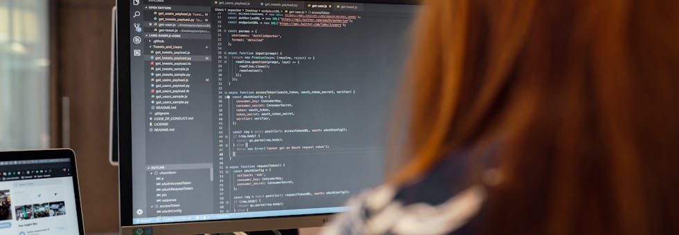 Software development trends in 2025 featuring AI, cloud-native, and DevSecOps architectures